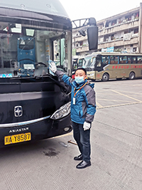 E:2023.1212.8喜讯!77体育运业驾驶员刘志勇、张兑瑞荣获“天下蹊径运输清静行车二百万公里优异驾驶员”称呼官网20231208-01-刘志勇竖版.jpg E:2023.1212.8喜讯!77体育运业驾驶员刘志勇、张兑瑞荣获“天下蹊径运输清静行车二百万公里优异驾驶员”称呼官网20231208-01-刘志勇竖版.jpg