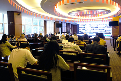 �ذ�����������  Ա������������