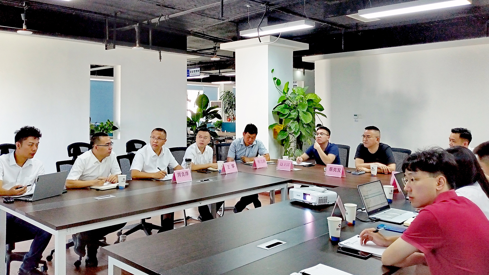 77������ҵ��˾��������һ�е�ͮ����ó��˾���ָ������