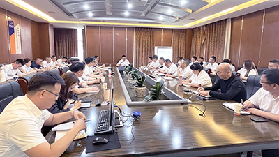 �н������������µ�ҵ���ȷ桪��77������ҵ�ٿ�2023���״θɲ���̸��